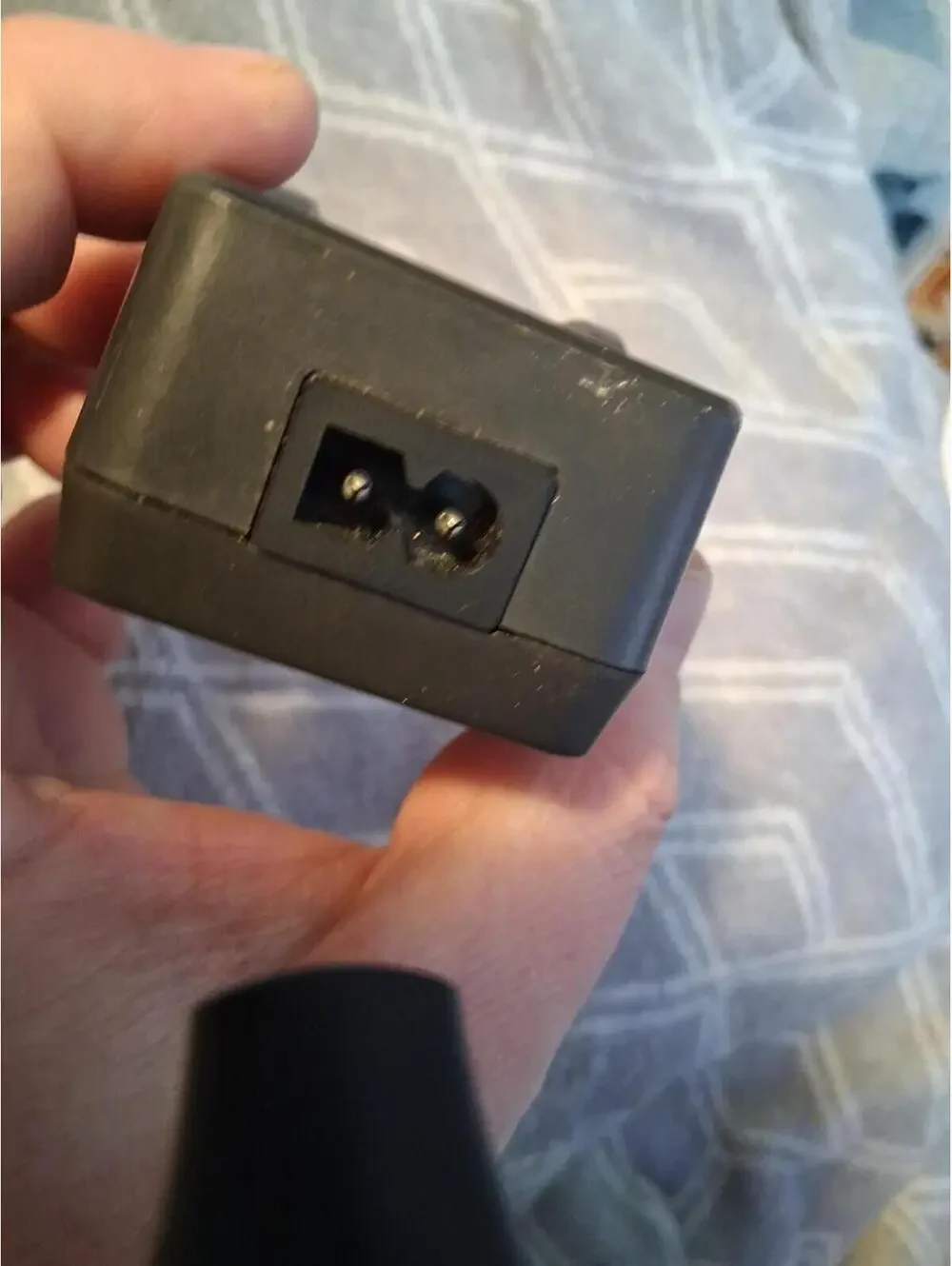 Sony F330 Battery And Charger Back Need Wire